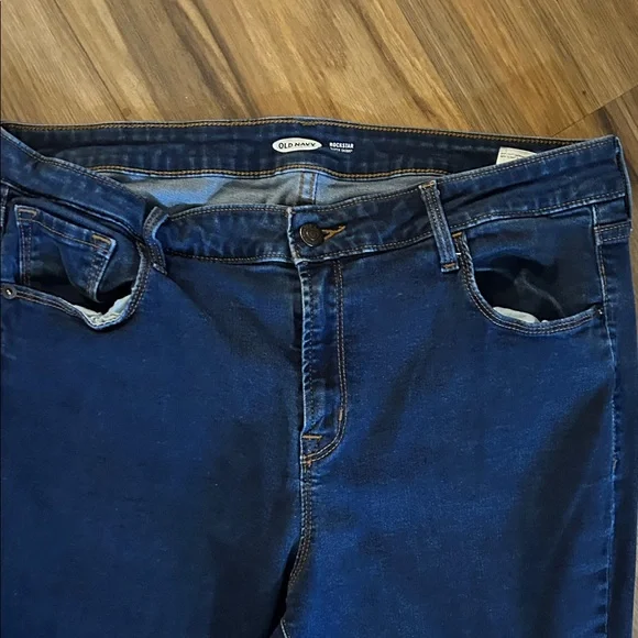 Old Navy Women's Deep Blue Skinny Jeans - Picture 2 of 4